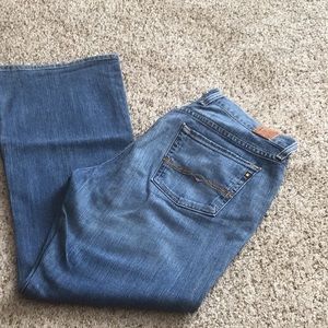 Lucky Brand Jeans Size 8 Short Inseam Boot Leg